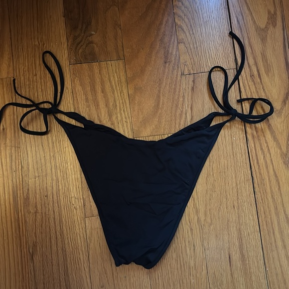 Connor Bikini Bottom - Picture 6 of 7